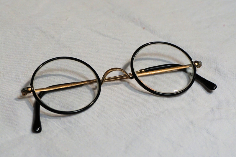 antique, reading glasses, eyeglasses, framed, eye test equipment, healthcare and medicine, fashion, Glasses, medical equipment, eyesight, close-up, nostalgic