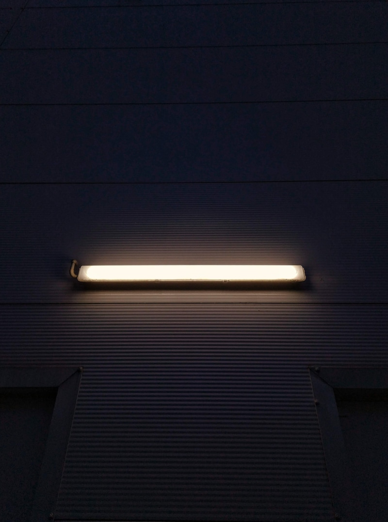 fluorescent, light, dark, 4K, lighted, shelf, neon, electric lamp, electricity, led, light fixture, newsstand, lighting equipment, steel, metal, illuminated