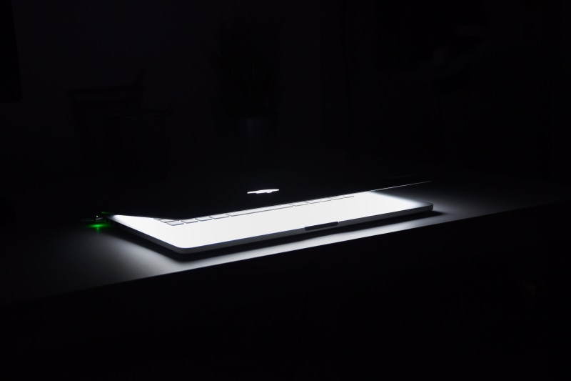 macbook, desk, reflection, modern, wooden, black color, abstract, domestic room, 5K, shadow, lighting equipment, graphic, indoors, night, illustration