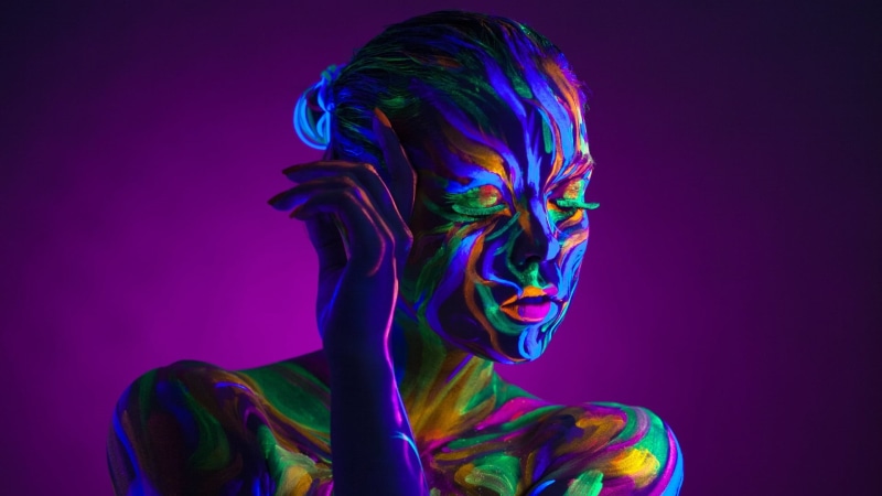 indoors, art, headshot, vibrant color, beautiful people, blue, body paint, creativity, 1080P, girl, futuristic, artistic, women, dyed hair, bright, hairstyle