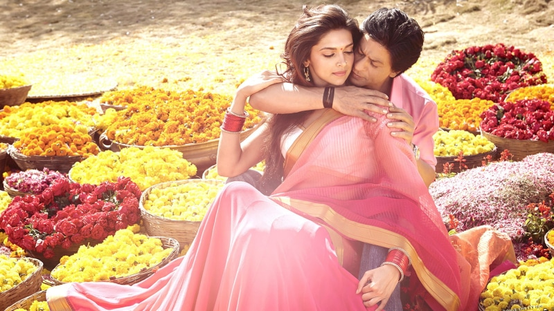 emotion, outdoors, sunlight, nature, Express, Rukh, Deepika, young adult, bouquet, plant, celebration, love, adult, Shah, people, positive emotion, couple - relationship
