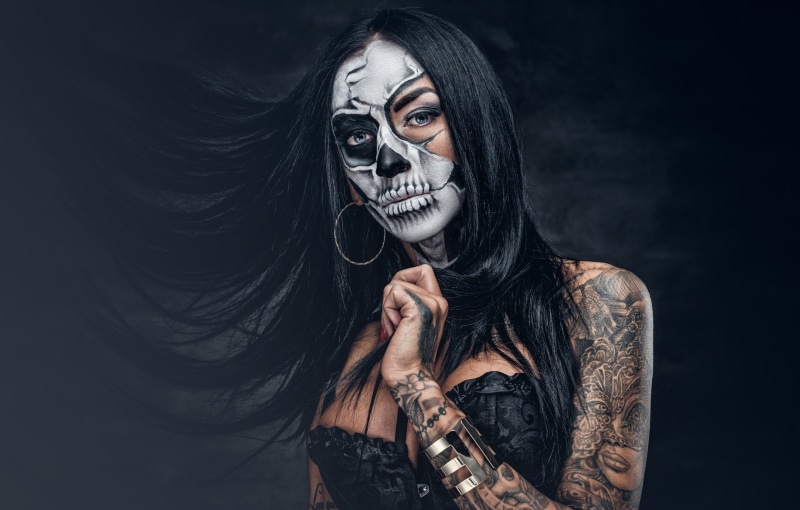 adult, hand, human body part, human skeleton, hair, horror, women, spooky, black background, portrait, Dia de los Muertos, black color, evil, one person