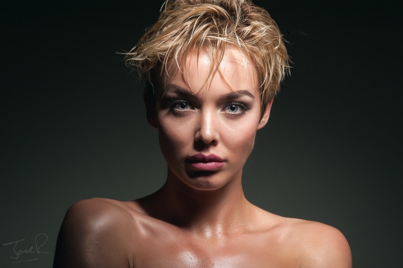looking at camera, fashion, hair, one person, front view, shirtless, 2K, beautiful people, indoors, young adult, model, black background, looking at viewer