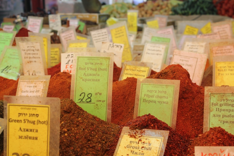 indoors, spice, cooking, bazaar, for sale, market stall, variation, buy, paprika, market, aromatic, freshness, exotic, text, colorful, western script, food and drink