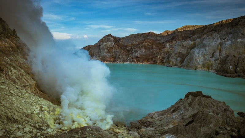 mountains, hot spring, non-urban scene, stone, hot, smoke - physical structure, geology, volcanic crater, hiking, power in nature, sources of hot, sulfur