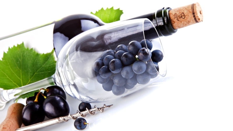 studio shot, drinking glass, wellbeing, still life, white background, 2K, food and drink, healthy eating, indoors, plant part, bottles, fruit, glass, grapes