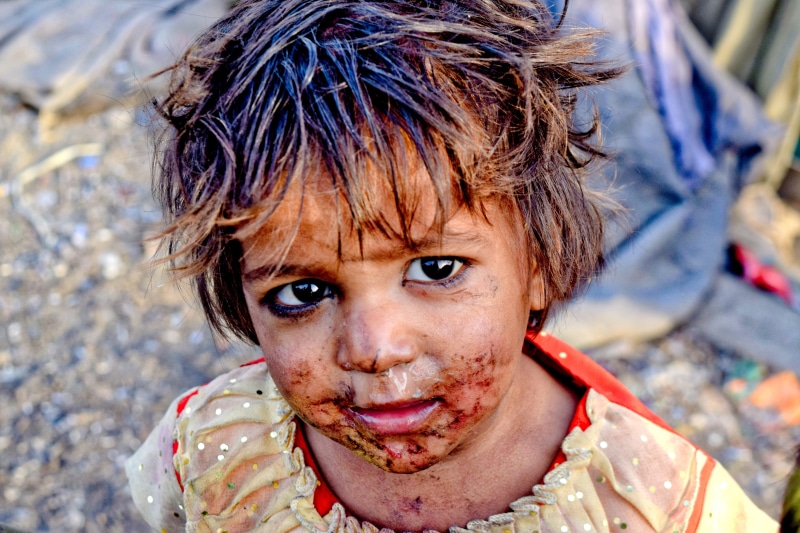 headshot, asia, crew, human face, curious, males, homeless, poverty, india, child, 5K, street, girl, day, boys, friendship, neck, focus on foreground