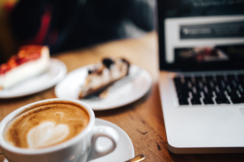 still life, cafe, 5K, cup of coffee, mug, computer, close-up, restaurant, coffee - drink, crockery, technology, cappuccino, shop, hot drink, coffee shop