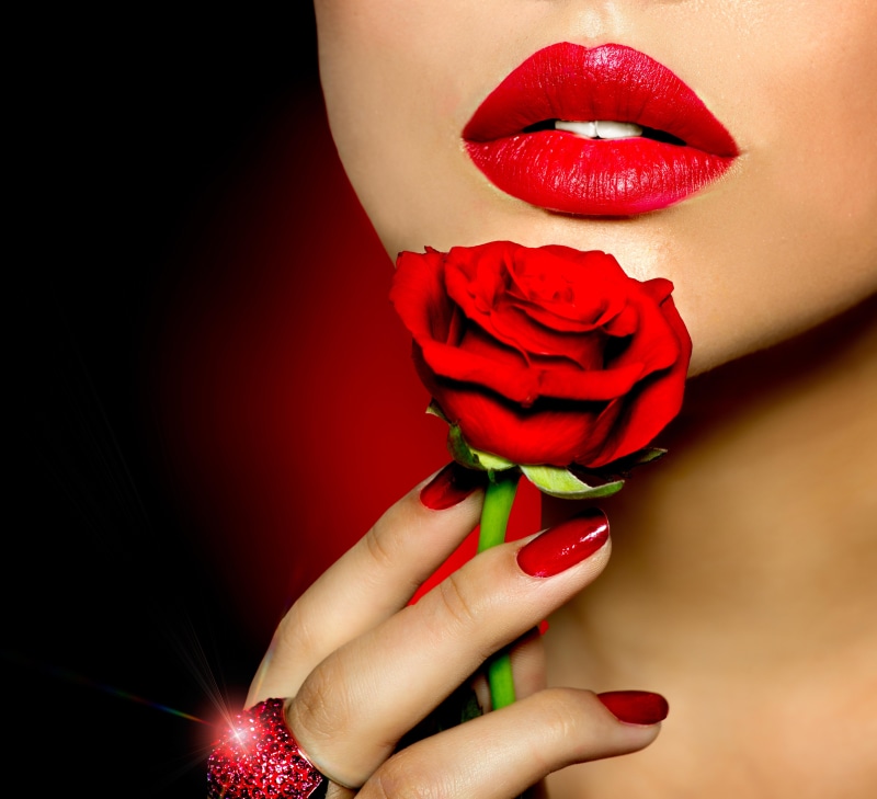 passion, love, 5K, women, beauty, nail, lips, red-lips, spettacular, red-roses, lovely, rose, red
