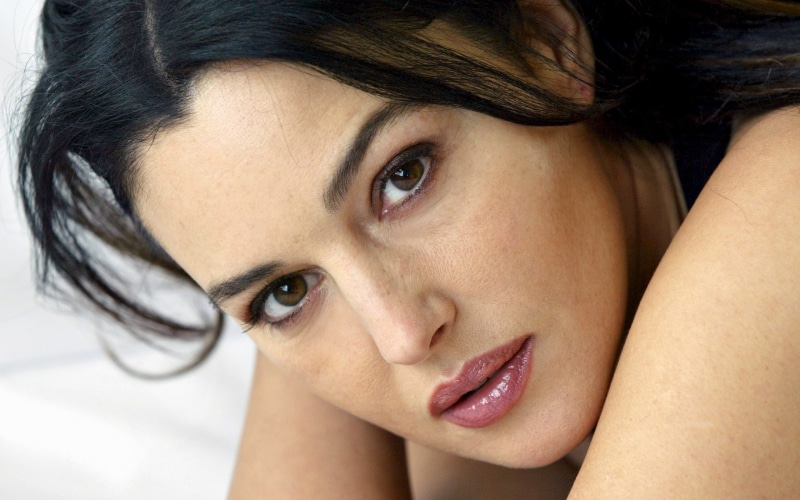 Monica Bellucci, actress, 2K, women, looking at viewer
