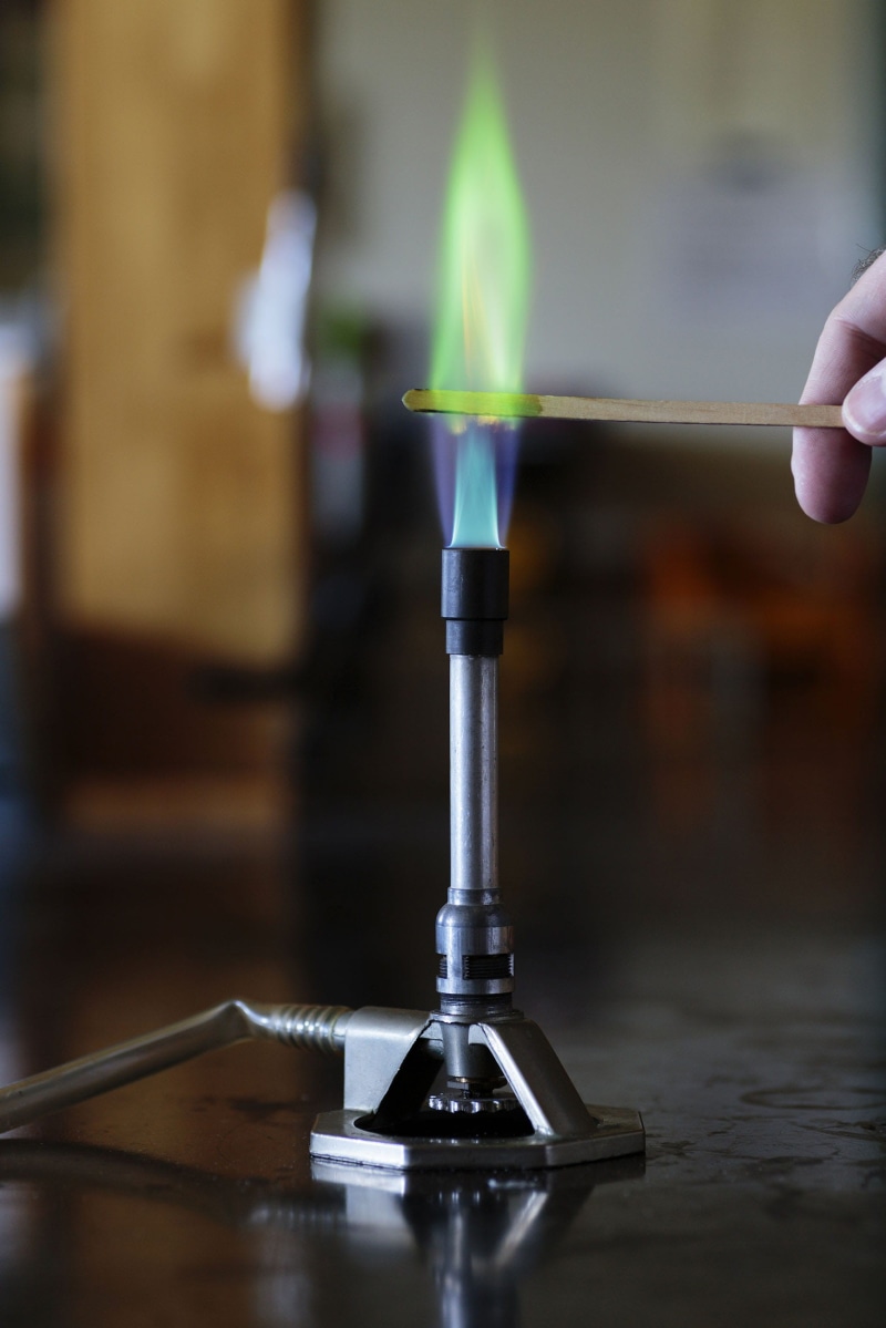 heat - temperature, univwersity, inorganic, wooden, body part, salts, copper, college, real people, flame, chemistry, research, splint, experiment, bright