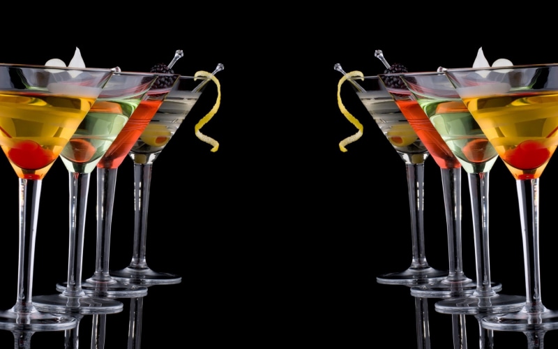 martini, fruit, still life, drinking glass, celebration, drink, food and drink, nightlife, studio shot, copy space, household equipment, black background