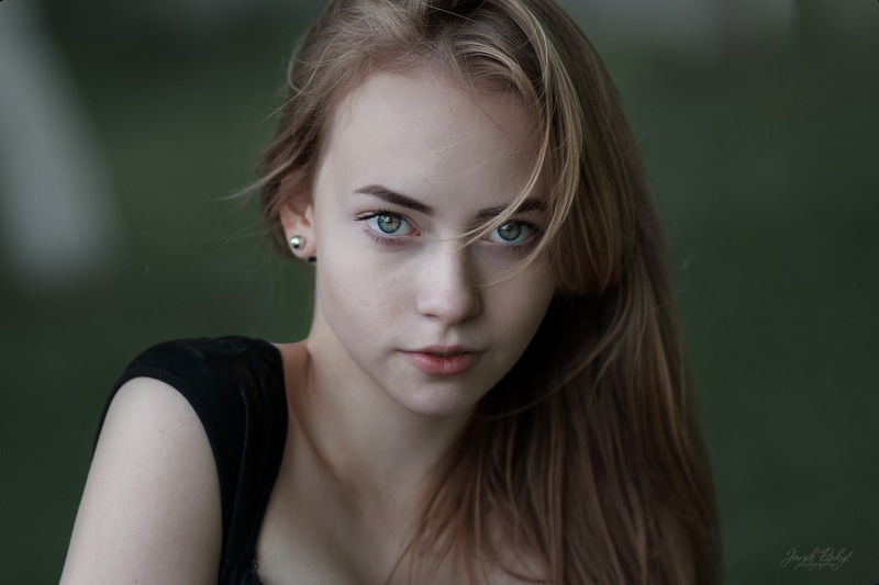 portrait, blonde, viewer, face, 1080P, looking at viewer, looking, women, eyes