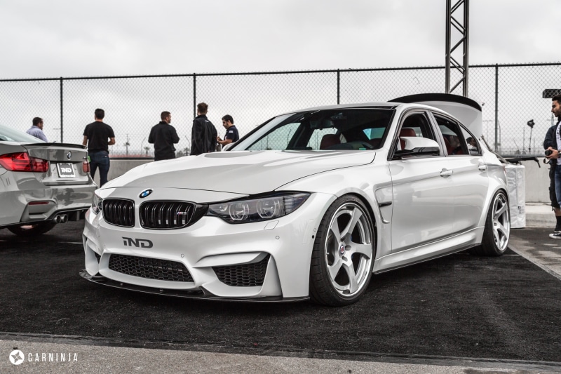 travel, men, sky, BMW M4 Coupe, transportation, built structure, street, motor vehicle, group of people, low, medium group of people, land vehicle, 2K