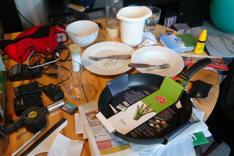 day, assorted, large group of objects, container, stuff, cup, messy, crockery, chaos, business, paper, retail, no people, close-up, collection, a mess