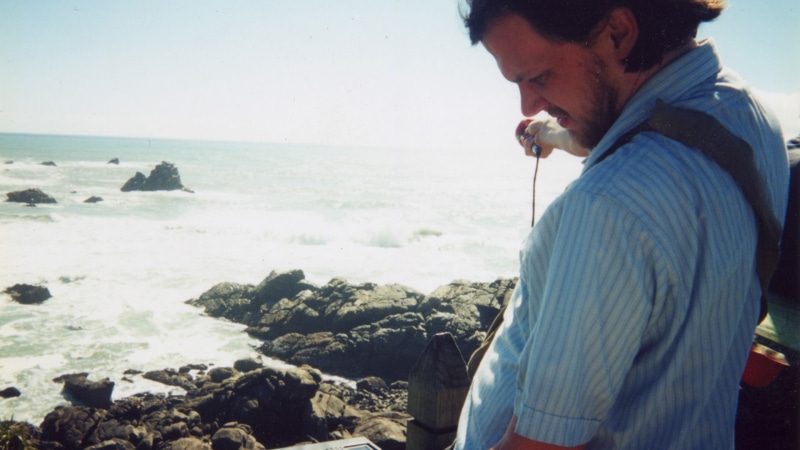 outdoors, adult, Jeff Mangum, beach, nature, land, Neutral Milk Hotel, day, standing, one person, solid, 1080P, leisure activity, water, rock - object
