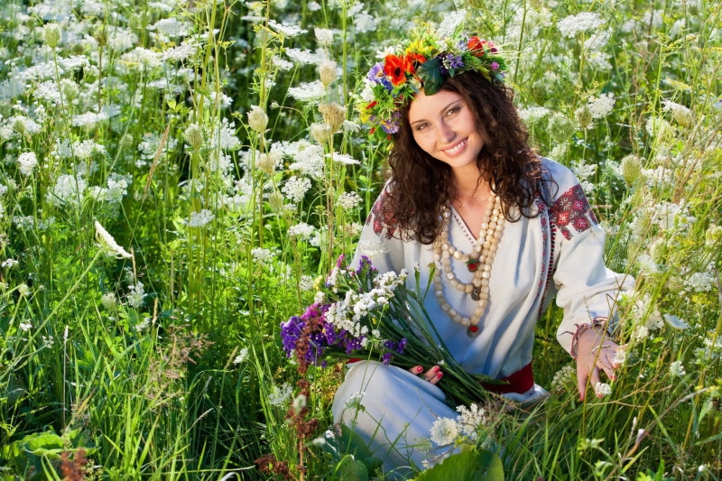 field, flowers, women outdoors, brunette, 1080P, women, model, wreaths, curly hair, flower in hair, hippie, nature