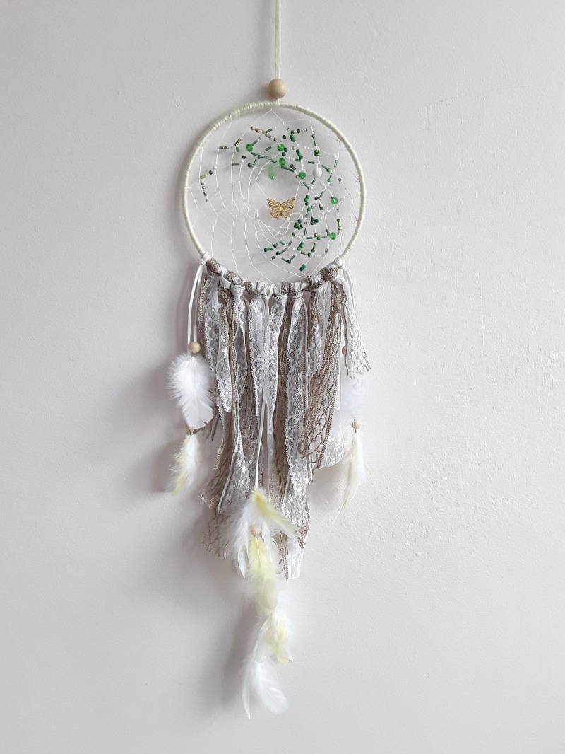 hanging, magic, wall - building feature, hippie, glass, close-up, white background, indoors, hanged, studio shot, catcher, sleep, dream, copy space, mystery