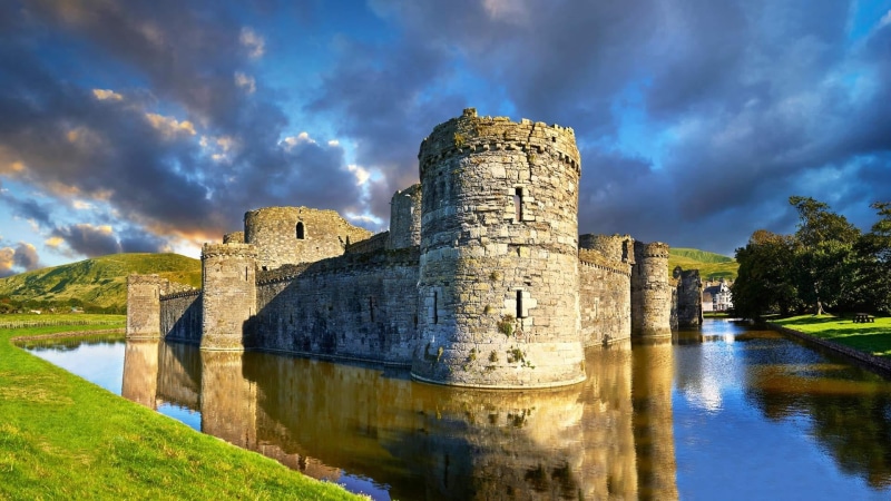 ancient, lake, ancient civilization, beaumaris castle, military architecture, europe, medieval, cloud - sky, united kingdom, building exterior, wales, nature