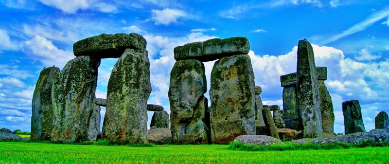 tourism, land, sky, travel, nature, ancient civilization, Stonehenge, the past, old ruin, plant, solid, archaeology, cloud - sky, green color, ancient