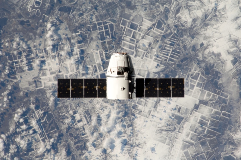 shuttle, satellite, fuel and power generation, pattern, snow, aerial view, universe, spacex, no people, outdoors, science, technology, day, environment