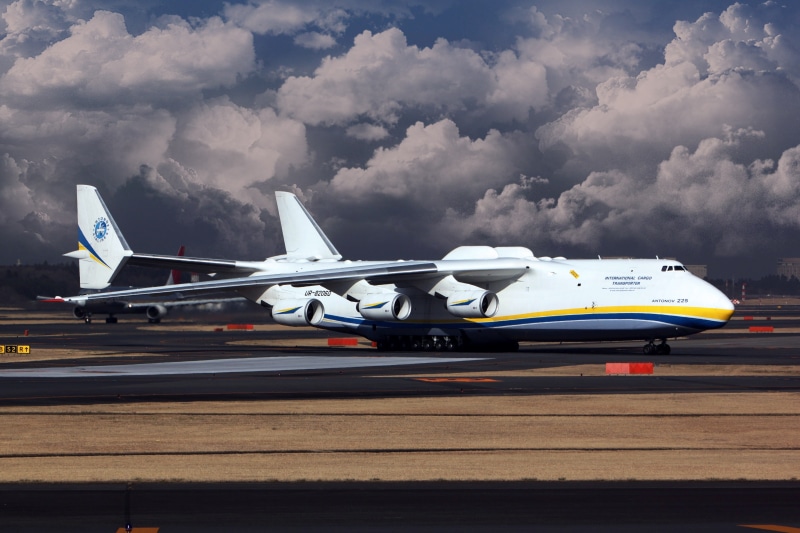 air vehicle, day, motion, The an-225, private airplane, aircraft wing, Wings, The sky, Mriya, aerospace industry, travel, fighter plane, The plane, Cargo