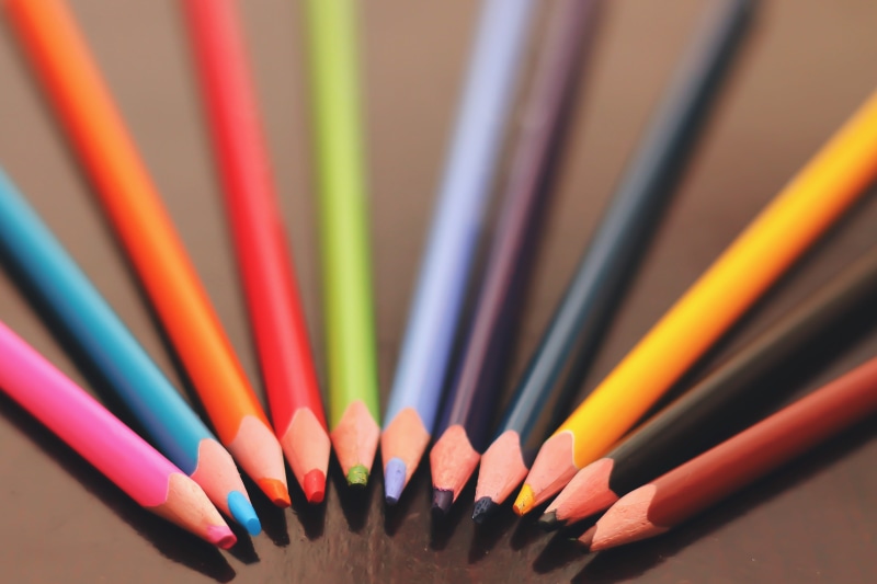 order, crayon, various, close-up, large group of objects, education, arrangement, selective focus, 4K, directly above, no people, art and craft, high angle view