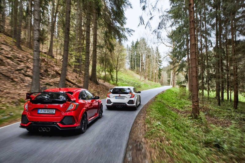 beauty in nature, travel, honda civic type r, land vehicle, sports utility vehicle, tree trunk, non-urban scene, 720P, woodland, road trip, motor vehicle