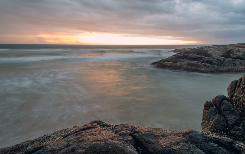 bay  hill, ocean  sea, cloudy, rock formation, golden, nature, twilight, World, skies, water, grey, tones, subtle, tropical, Bentota, scenics, sunset, landscape