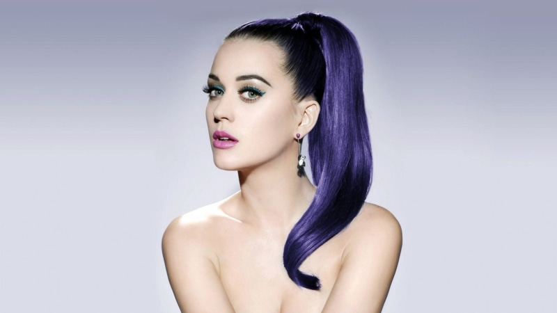 makeup, studio shot, beautiful people, beautiful woman, glamour, make-up, celebrity, purple hair, human body part, body part, singer, headshot, fashion model