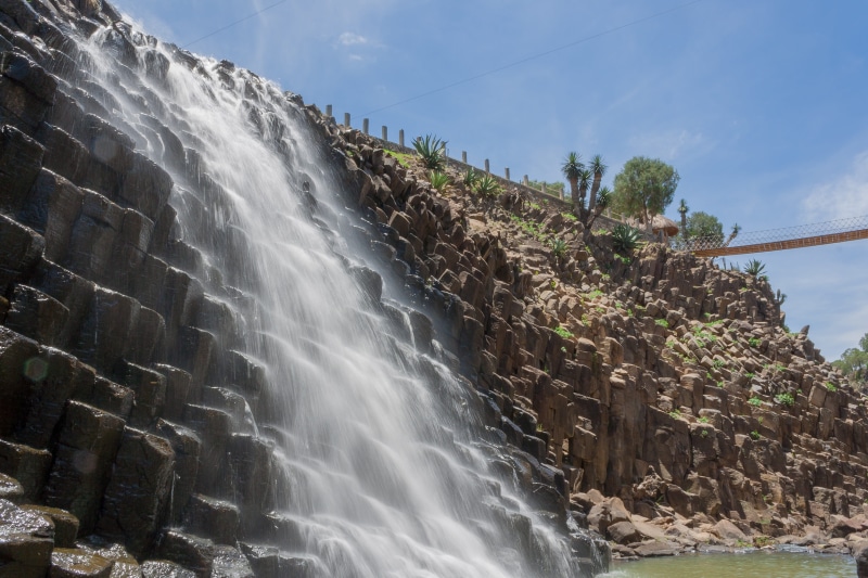 nature, rocks, land, colorful, 4K, flowing, lake, power in nature, mexico, méxico, solid, long exposure, scenic, water, basaltic prisms, bridge, hidalgo