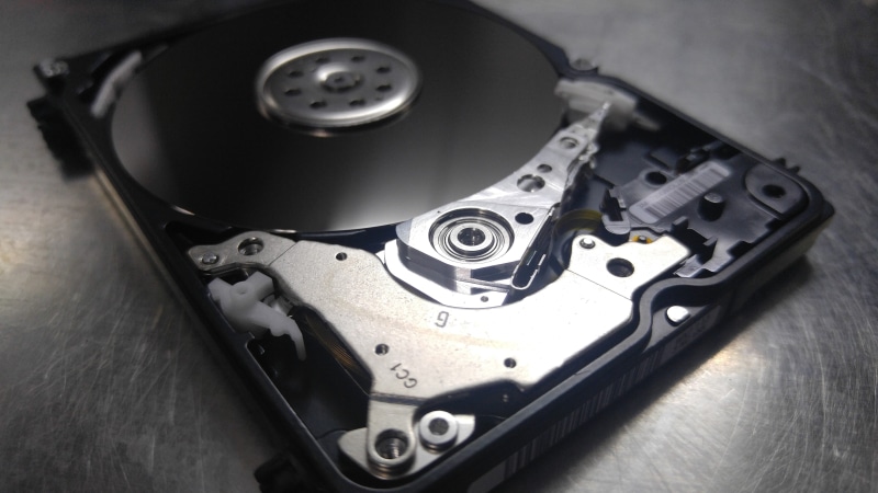 gear, connection, computer part, datarecovery, hard disk, nostalgia, electronics industry, single object, indoors, equipment, metal, close-up, external hard