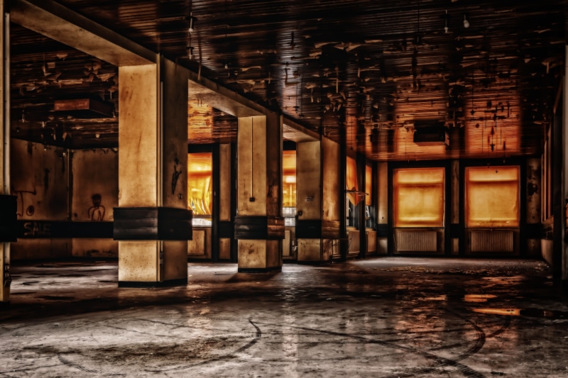pforphoto, leave, industry, day, building, architectural column, bar counter, hall, architecture, warehouse, photography, concrete, gloomy, mensa, selective