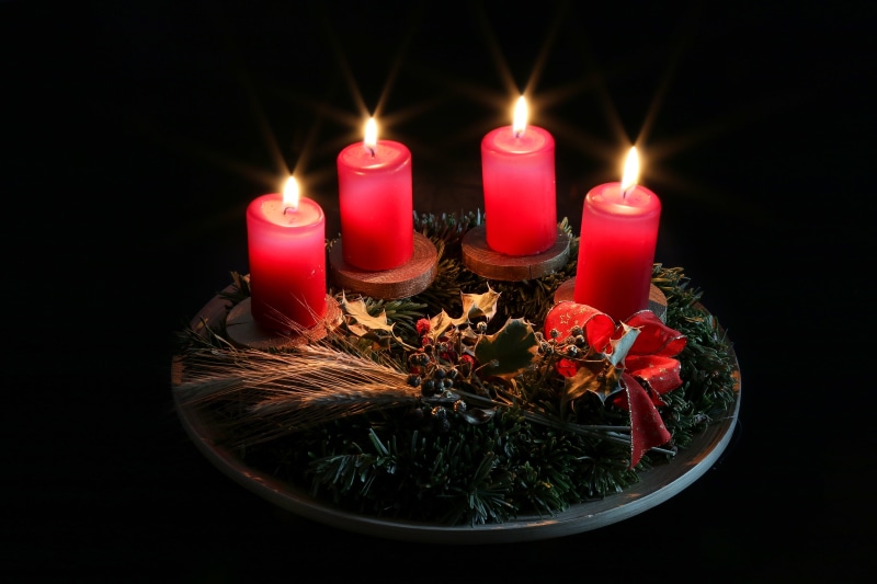 candlelight, three, religion, flame, dark, celebration, glowing, black background, candles, close-up, candle, pillar, red, illuminated, advent, burning