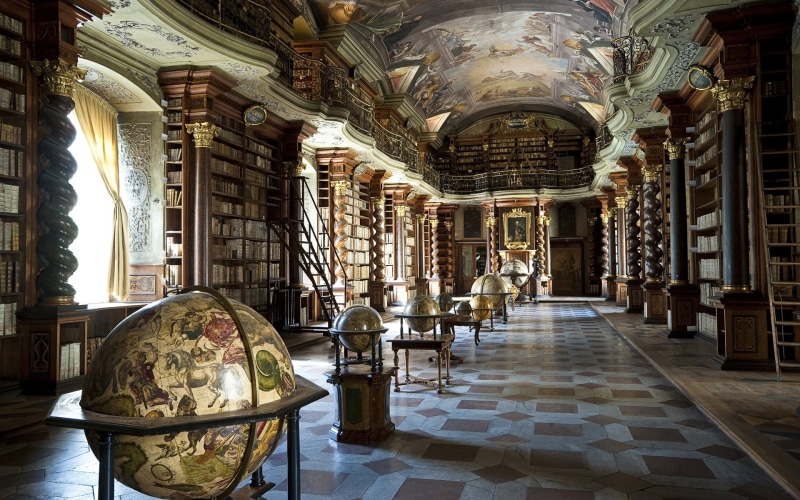 pillar, globes, sunlight, old, Prague, tiles, shelves, interior, vintage, library, 1080P, books, Klementinum, window, architecture, Czech Republic