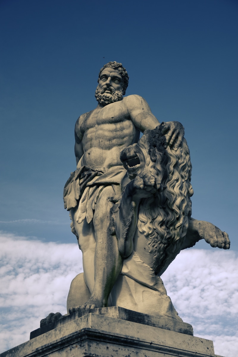 architecture, no people, travel destinations, clear sky, god, blue, greek ancient, nature, day, low angle view, art and craft, sitting, hercules, memorial