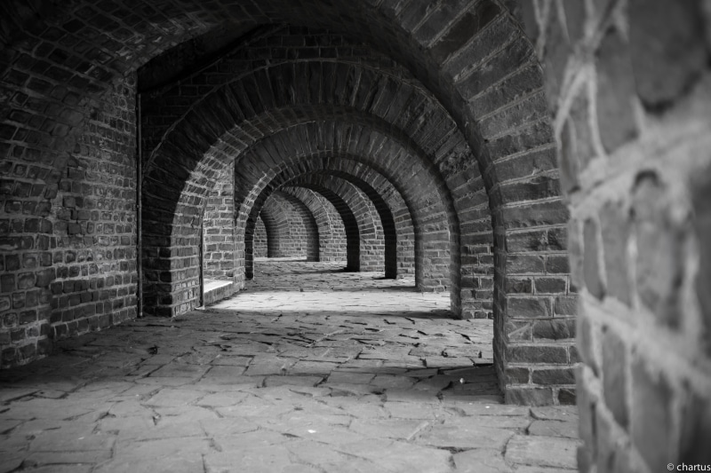 brick, day, no people, stone wall, outdoors, building, 5K, wheel, brick wall, gates, arch, tunnel, the past, old, pattern, monochrome, wall, direction