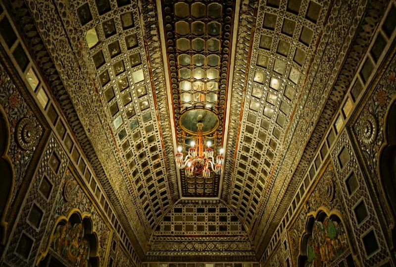illuminated, ornate, historically, architecture, rajasthan, 5K, city palace, indoors, architecture and art, low angle view, arch, india, mirror, lighting equipment