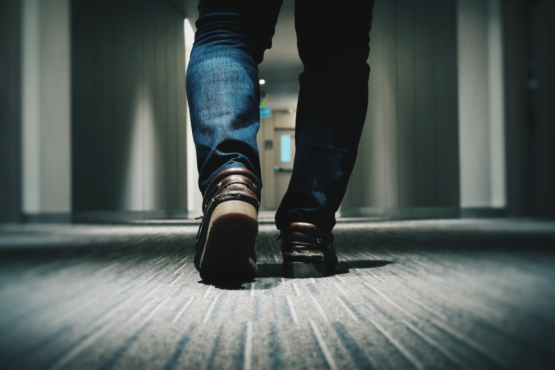 jeans, legs, hallway, denim, 4K, carpets, men, shoes