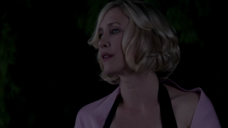 adult, black background, women, looking, 1080P, focus on foreground, beautiful people, Bates Motel, young adult, hairstyle, contemplation, headshot, looking away