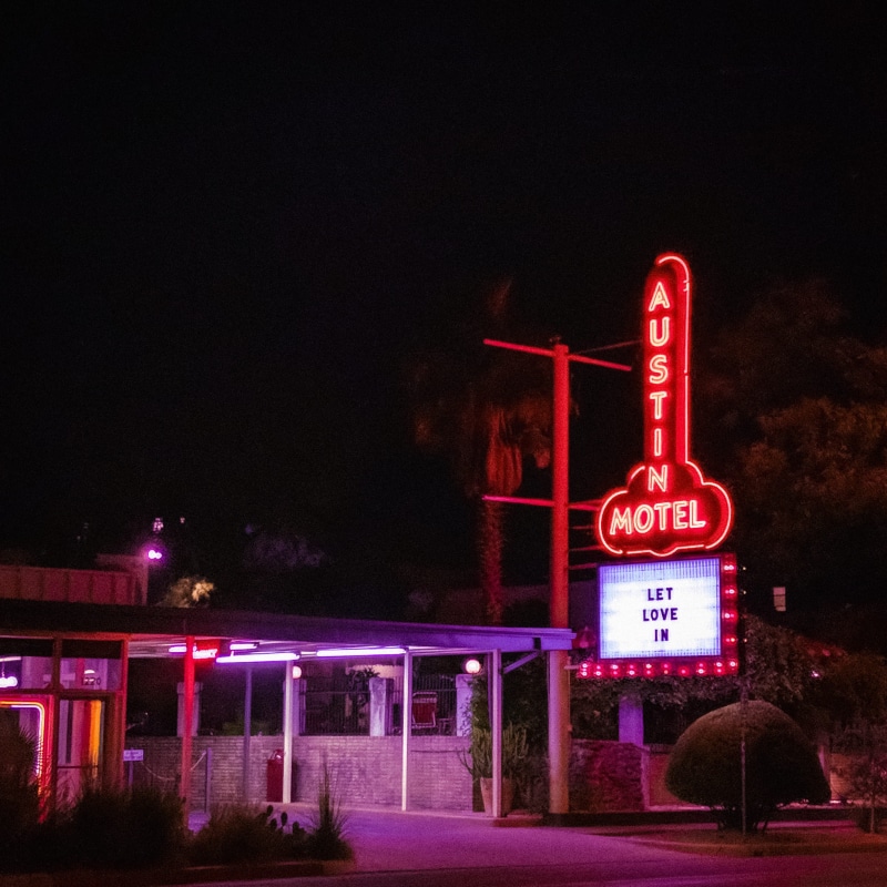 sign, nature, capital letter, communication, copy space, motel, information, sky, 2K, lighting equipment, night, time, outdoors, no people, built structure