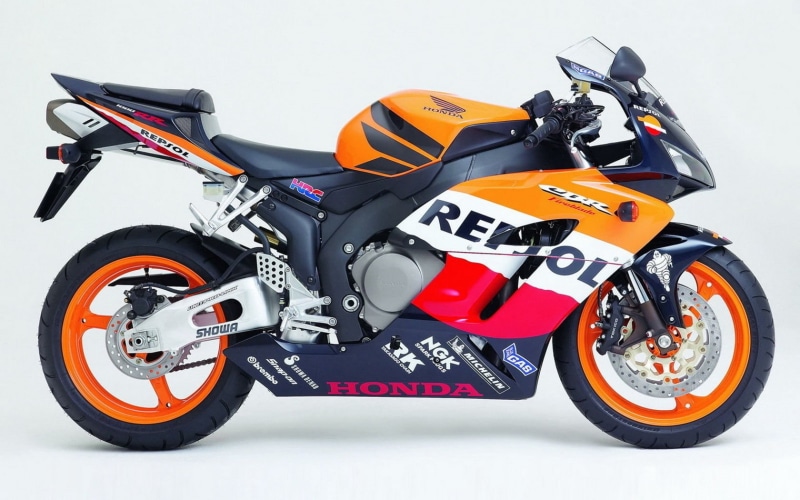 sportbike, helmet, success, world Superbike Championships, motorcycle Grand Prix, sports equipment, headwear, motorcycle, riding, competitive sport, extreme Sports