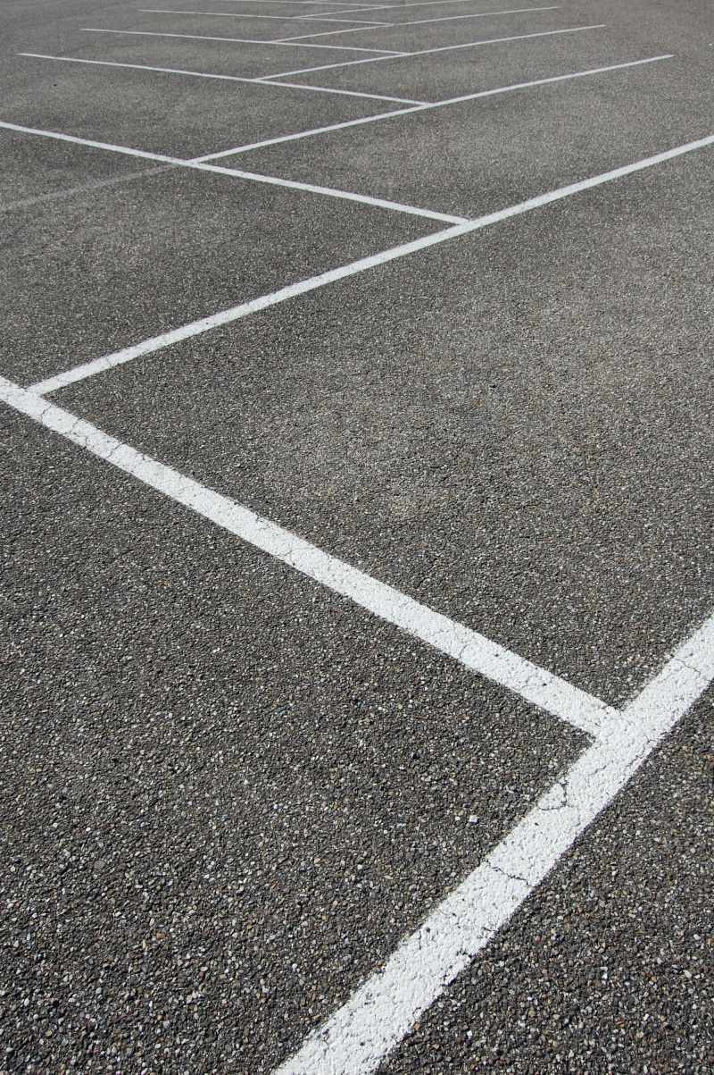 oblique, competitive sport, road, sport, outdoors, backgrounds, mark, pattern, tar, single line, painted, playing field, no people, white color, absence