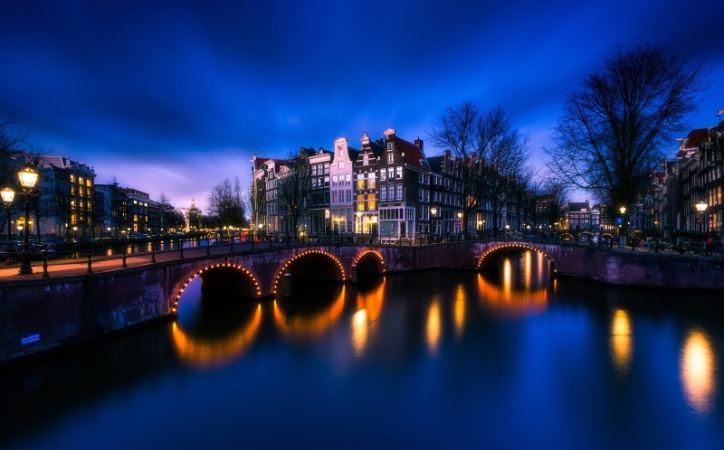 architecture, reflection, sky, 2K, built structure, street light, night, long exposure, no people, water, lights, bridge, Amsterdam, dusk, city, cityscape