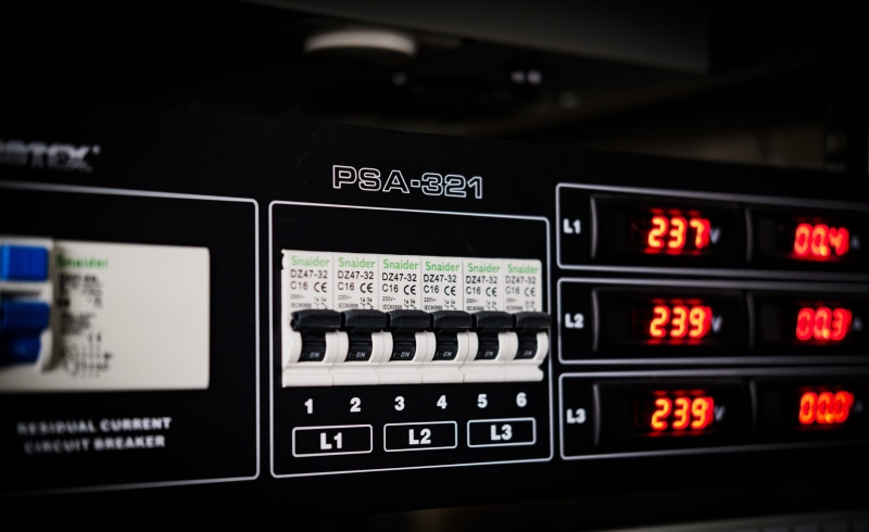 electronics industry, edp, digital display, data, energy, server, keypad, industry, radio wave, no people, performance, close-up, electrical equipment