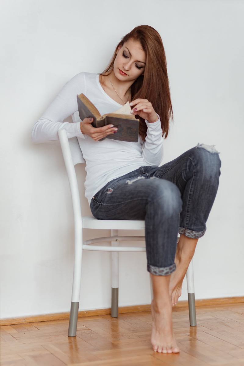 woman, beautiful, female, hardwood floor, student, girl, reading, full length, long hair, hair, beautiful woman, indoors, women, wireless technology, holding