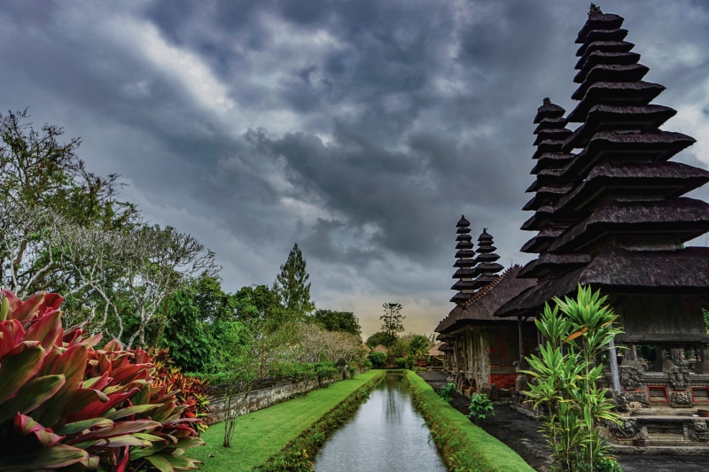 5K, house, fog, sky, water, rainy season, no people, storm, growth, nature, sunset, outdoors, architecture, green, view, building, tree, wallpapee, cloud - sky