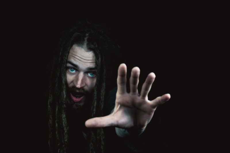 showing, sign, bart, rescue, depressed, terrified, dark, one person, cry, depressing, depression - sadness, 5K, psychology, stop gesture, adult, shock