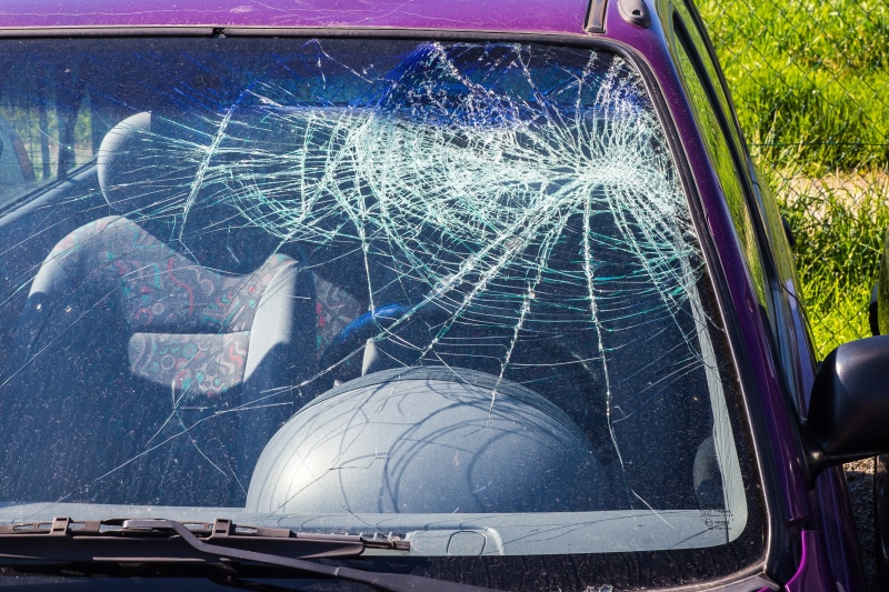 the rupture disk, motor vehicle, close-up, broken, damaged, reflection, 4K, Car Accident, insurance, the front cover is, outdoors, obsolete, total damage