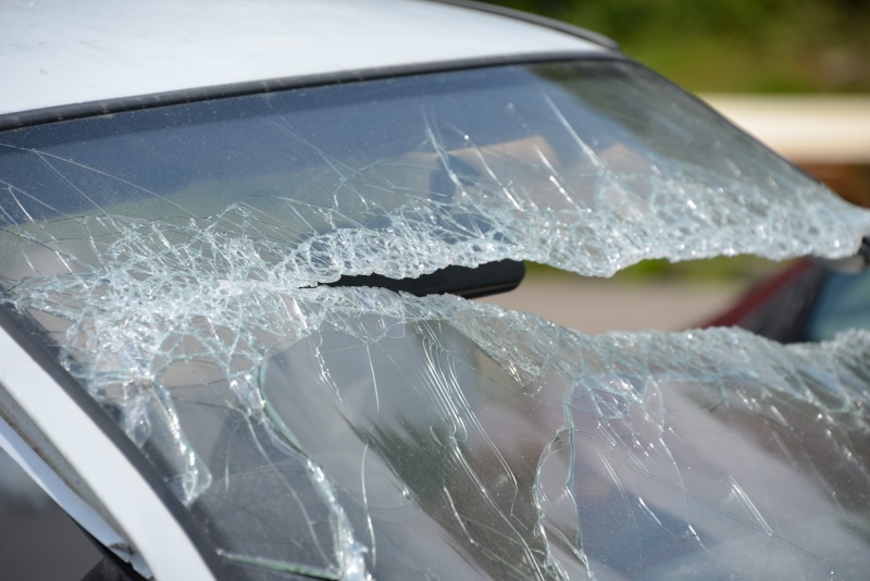 destroyed, auto, the front cover is, accident, broken, glass - material, motor vehicle, damage, water, close-up, 5K, splitter, glass breakage, land vehicle